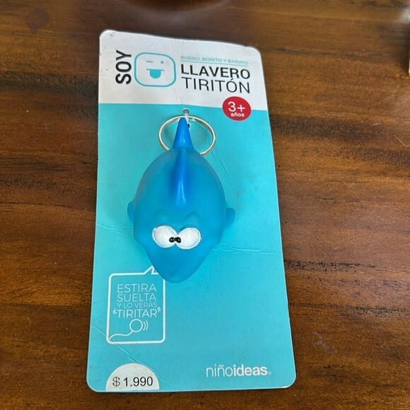 Key chain new for kids shark design NWT - Picture 1 of 5